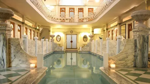 Colmegna spa baths main pool lin Buenos Aires